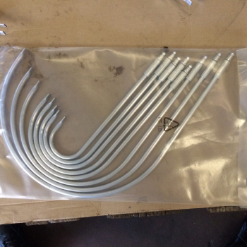 Metallrohre in durchsichtiger Verpackung